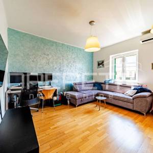 Dvosoban stan od 72 m² u manjoj zgradi