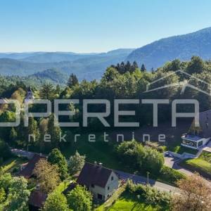 Ekskluzivna planinska vila s bazenom i nesmetanim pogledom (Delnice)