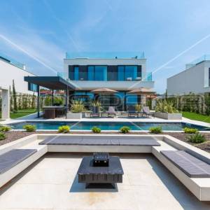 Ekskluzivna vila kraj Poreča s pogledom na more - Villa Two