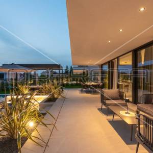 Ekskluzivna vila kraj Poreča s pogledom na more - Villa One