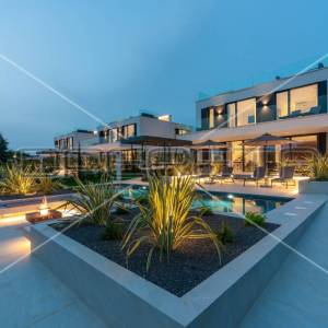 Ekskluzivna vila kraj Poreča s pogledom na more - Villa One
