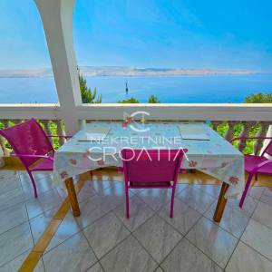 EKSKLUZIVNO: 9 APARTMANA 10 m OD MORA (1. RED) 