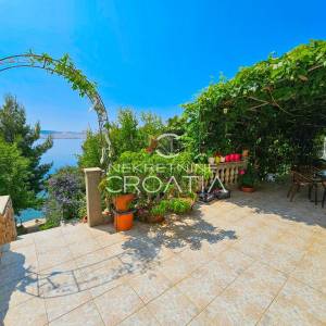 EKSKLUZIVNO: 9 APARTMANA 10 m OD MORA (1. RED) 