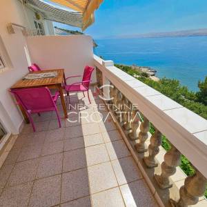 EKSKLUZIVNO: 9 APARTMANA 10 m OD MORA (1. RED) 