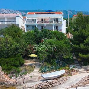 EKSKLUZIVNO: 9 APARTMANA 10 m OD MORA (1. RED) 
