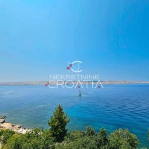 EKSKLUZIVNO: 9 APARTMANA 10 m OD MORA (1. RED) 