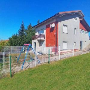  EKSKLUZIVNO, BANJŠČINA, SPREMNA ZA USELJENJE 