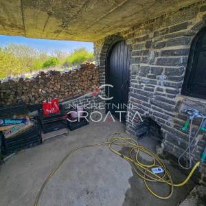 EKSKLUZIVNO, IVANEC, DVIJE KUĆE ZA ODMOR