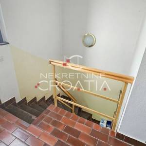 EKSKLUZIVNO, POSLOVNA ZGRADA, KNEGINEC