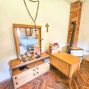 EKSKLUZIVNO: PRILIKA, PRIZEMNICA SA 160 m2 TLOCRTNO!