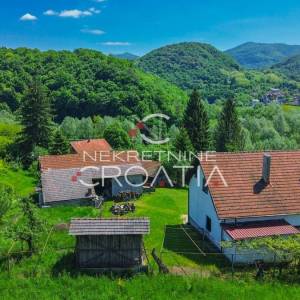 EKSKLUZIVNO: PRILIKA, PRIZEMNICA SA 160 m2 TLOCRTNO!