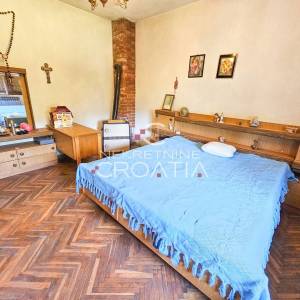 EKSKLUZIVNO: PRILIKA, PRIZEMNICA SA 160 m2 TLOCRTNO!