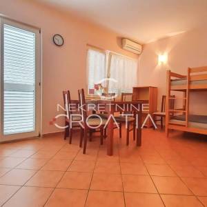 EKSKLUZIVNO, ROVANJSKA, KUĆA SA 4 APARTMANA