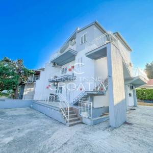 EKSKLUZIVNO, ROVANJSKA, KUĆA SA 4 APARTMANA