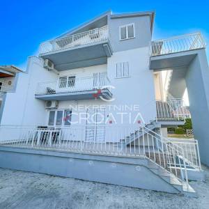 EKSKLUZIVNO, ROVANJSKA, KUĆA SA 4 APARTMANA