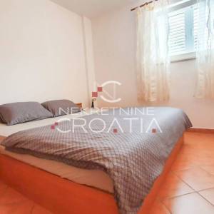 EKSKLUZIVNO, ROVANJSKA, KUĆA SA 4 APARTMANA