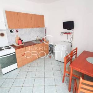 EKSKLUZIVNO, ROVANJSKA, KUĆA SA 4 APARTMANA