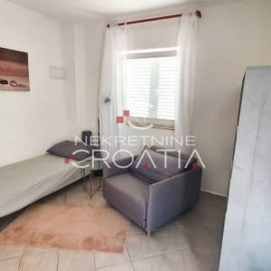 EKSKLUZIVNO, ROVANJSKA, KUĆA SA 4 APARTMANA