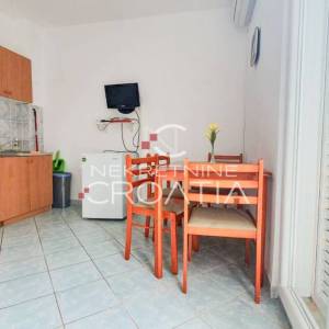 EKSKLUZIVNO, ROVANJSKA, KUĆA SA 4 APARTMANA