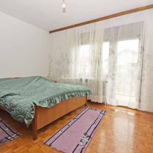  EKSKLUZIVNO, TURČIN: UREĐENA, 4 SPAV. SOBE+DB 