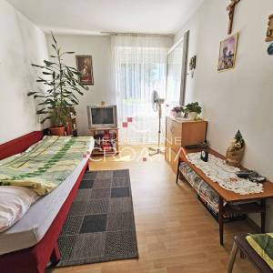 EKSKLUZIVNO: VARAŽDIN, 3-SOBNI, VISOKO PRIZEMLJE