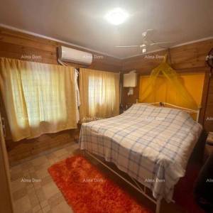 Fažana – Kuća s 3 stambene jedinice, 200 m od mora