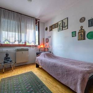 Ferenščica, trosoban stan, 80 m2 + spremište, tramvaj zona