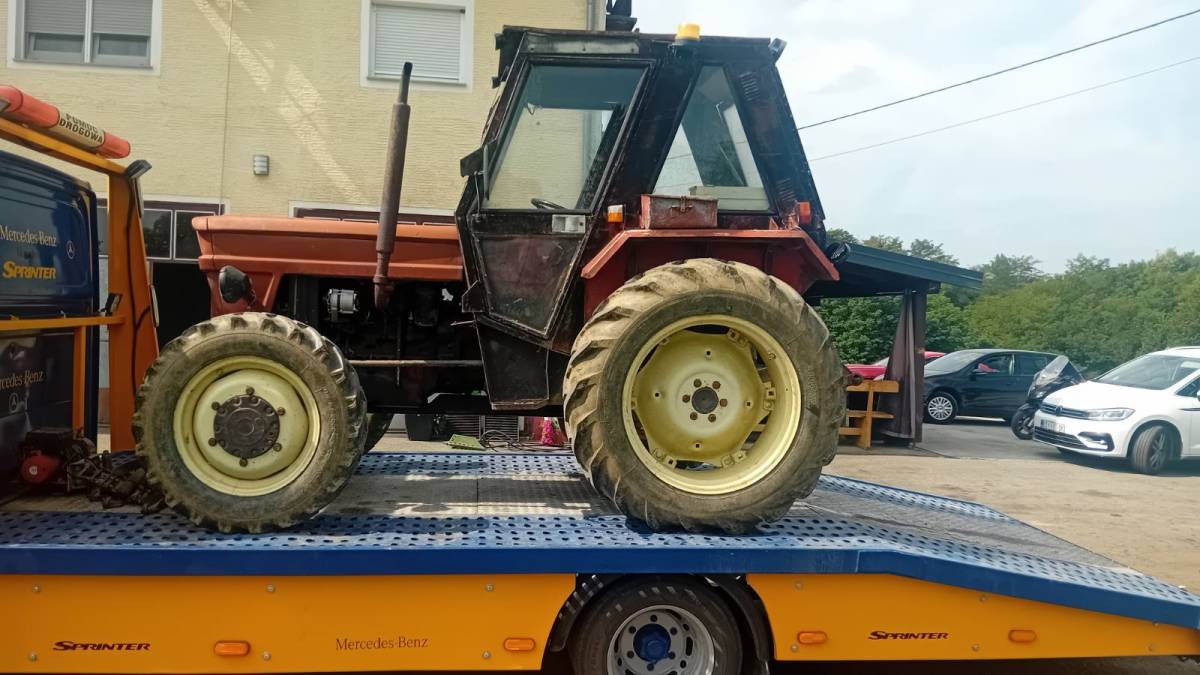 Fiat štore 404