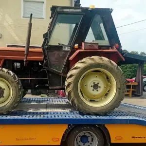 Fiat štore 404