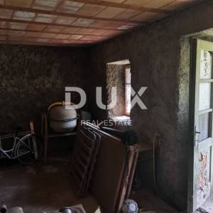 FUŽINE, LIČ - Kuća na odličnoj lokaciji