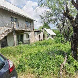 FUŽINE, LIČ - Kuća na odličnoj lokaciji