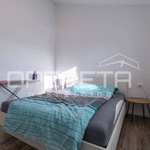 Galižana, prizemnica 130 m2 sa dva stana