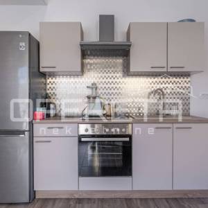 Galižana, prizemnica 130 m2 sa dva stana