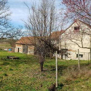  GORNJA POLJANA: stara kuća za rušenje 