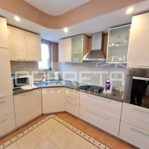 Gornjodragonožečka ulica, Zgrada, 1.200.000,00 EUR