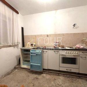 Gorski Kotar, Brod Moravice, samostojeća kuća, 300m2