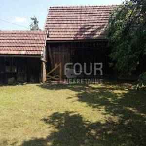 Gorski kotar, Brod Moravice, samostojeća kuća 120m2, okućnica