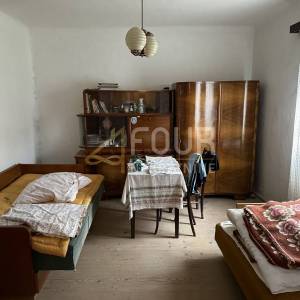 Gorski kotar, Brod Moravice, samostojeća kuća 120m2, okućnica