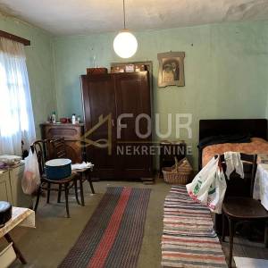 Gorski kotar, Brod Moravice, samostojeća kuća 120m2, okućnica
