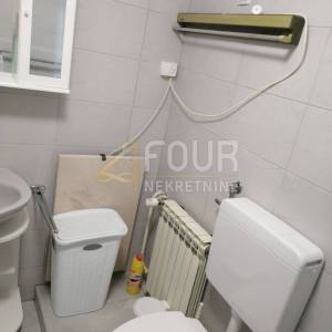 Gorski kotar, Brod na Kupi, kuća 400m2 s velikom okućnicom