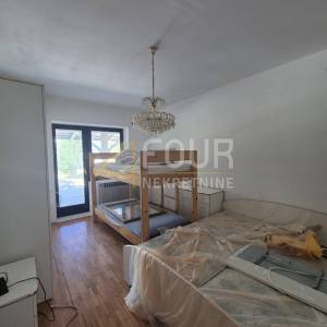Gorski kotar, Delnice, 1s+db, 120m2, terasa