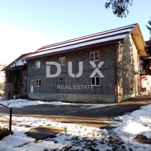 GORSKI KOTAR, DELNICE - Zgrada s dva stana i s poslovnim prostorom u centru Delnica.PRILIKA!