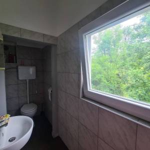 Gorski kotar, Fužine, 320m2, kuća s 2 garaže i velikom okućnicom