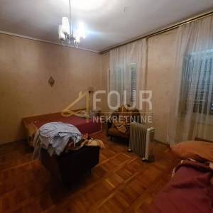 Gorski kotar, Fužine, 320m2, kuća s 2 garaže i velikom okućnicom