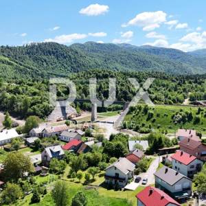 GORSKI KOTAR, FUŽINE - samostojeća kuća s okućnicom