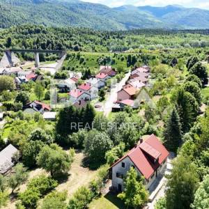 GORSKI KOTAR, FUŽINE - samostojeća kuća s okućnicom