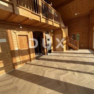 GORSKI KOTAR, FUŽINE - vrhunska drvena kuća 124 m2 u neposrednoj blizini jezera + okoliš 400 m2