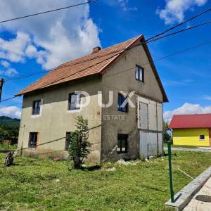 GORSKI KOTAR, KUPJAK - Kuća s dvije stambene jedinice u fazi adaptacije!