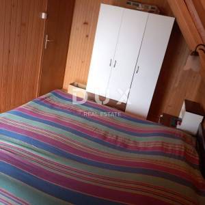 GORSKI KOTAR, LIČ - samostojeća kuća s garažom i okućnicom blizu jezera u Fužinama! PRILIKA!