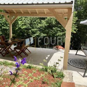 Gorski kotar, Lič, samostojeća kuća, garaža i roštilj